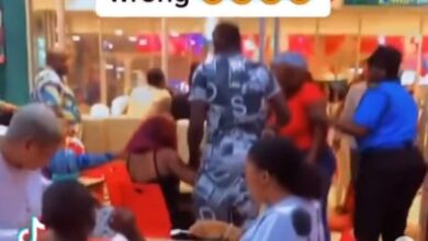 Lady fights boyfriend’s alleged side chick in Asaba mall on Valentine’s Day