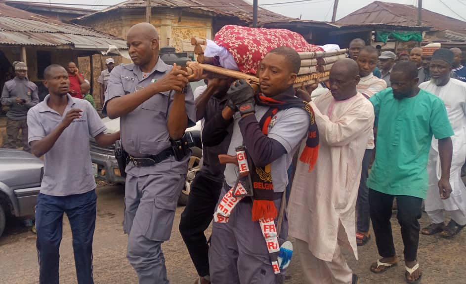 Protest as Customs officers shoot man dead while chasing smugglers in Ogun