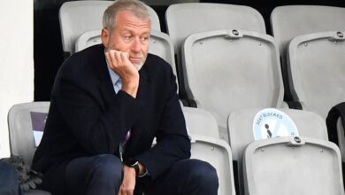 Roman Abramovich given deadline to sell Chelsea