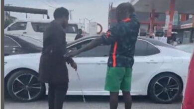 Man seen flogging bus driver with koboko for bashing his expensive car