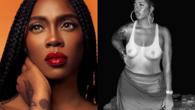“Tiwa with ashawo vibes” –Tiwa Savage causes stir over braless appearance at an event -VIDEO