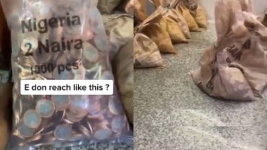 Customers lament as bank hands out coins amidst Naira notes scarcity [Video]