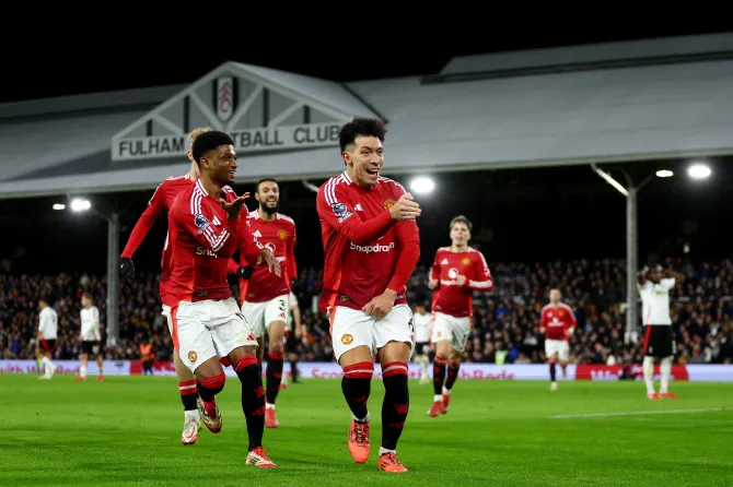 Martinez deflected goal secures crucial win for Manchester United against Fulham