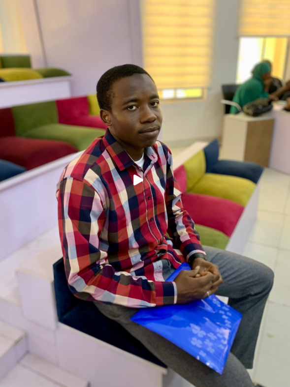 "Why I went to a company with my CV uninvited - Graduate with 4.89 CGPA speaks